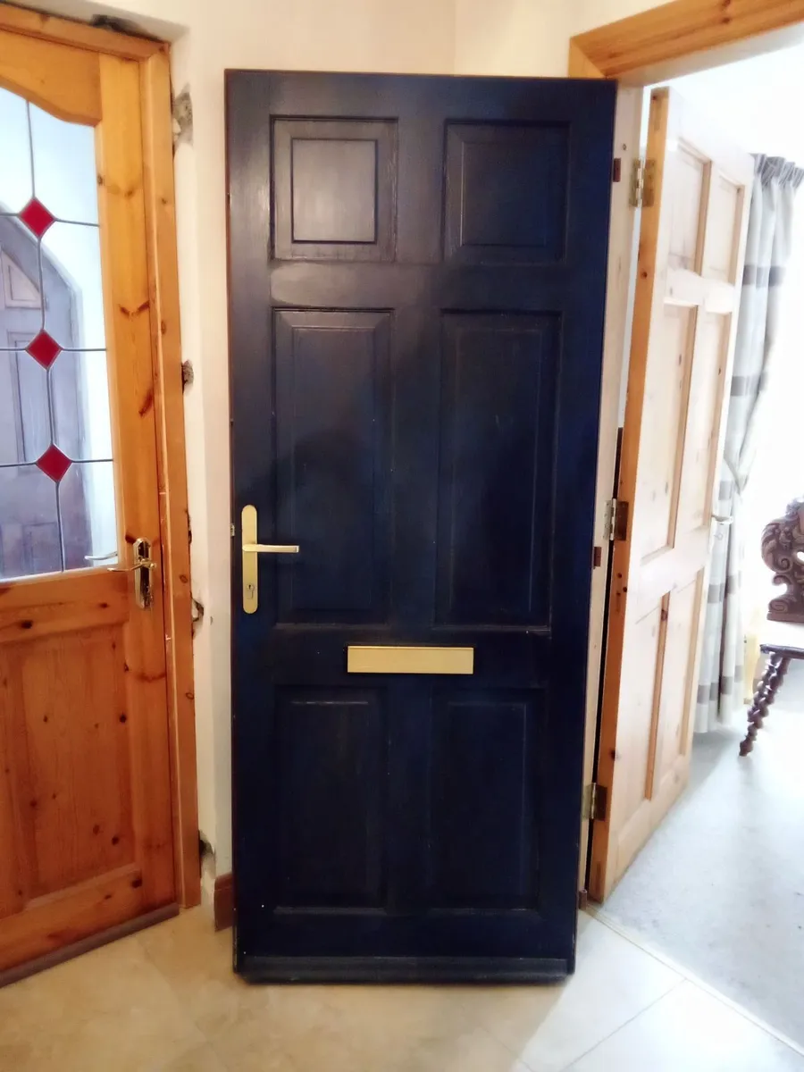 Front entrance door - Image 4