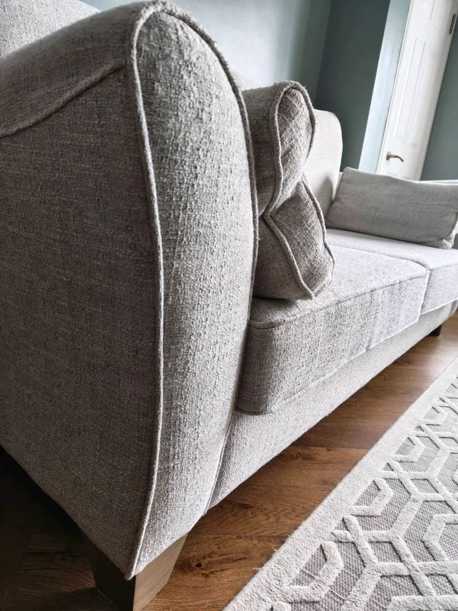 Shannon sofa-Pearl - Image 4