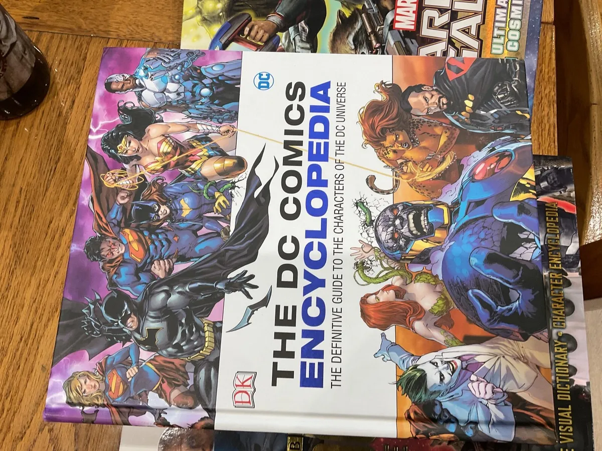 Marvel..DC…doctor who…Warhammer hardback - Image 3