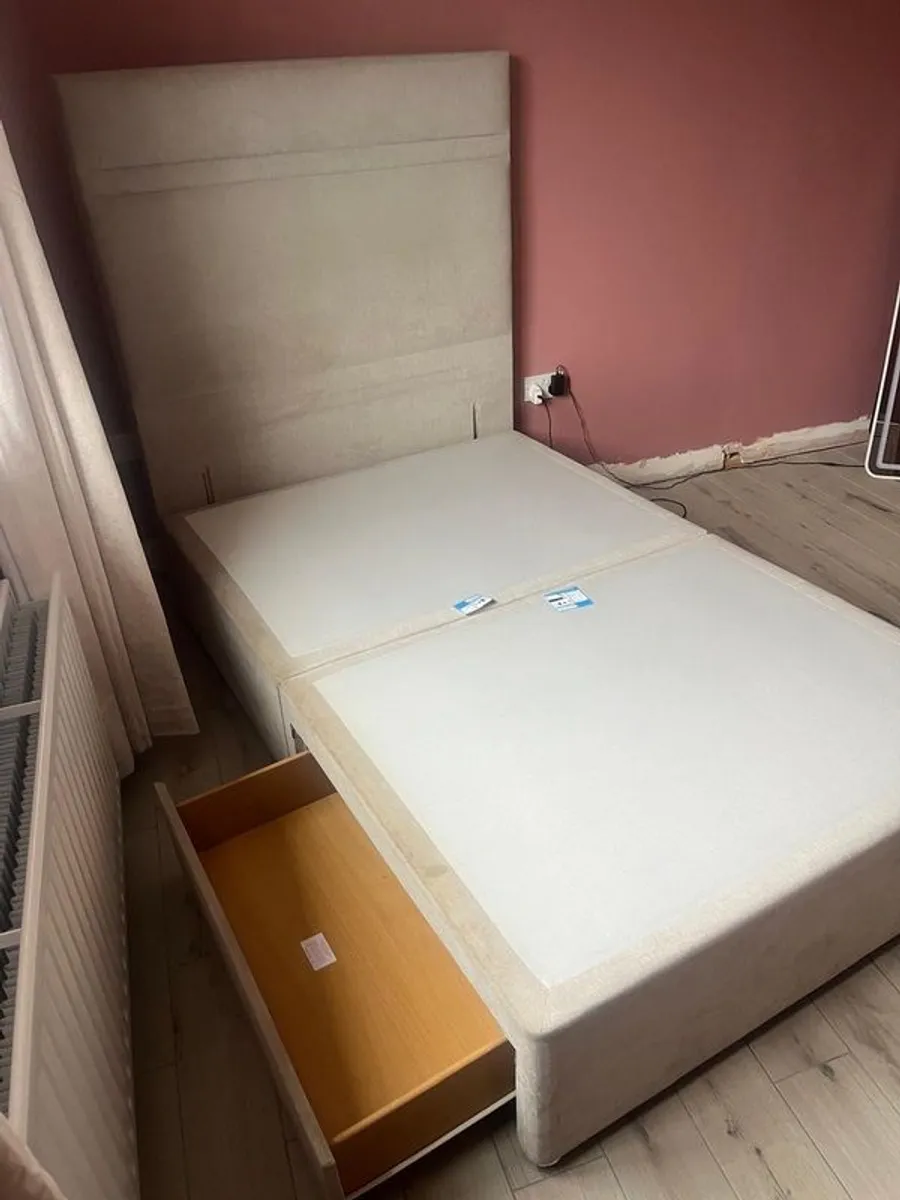 small double bed - Image 1