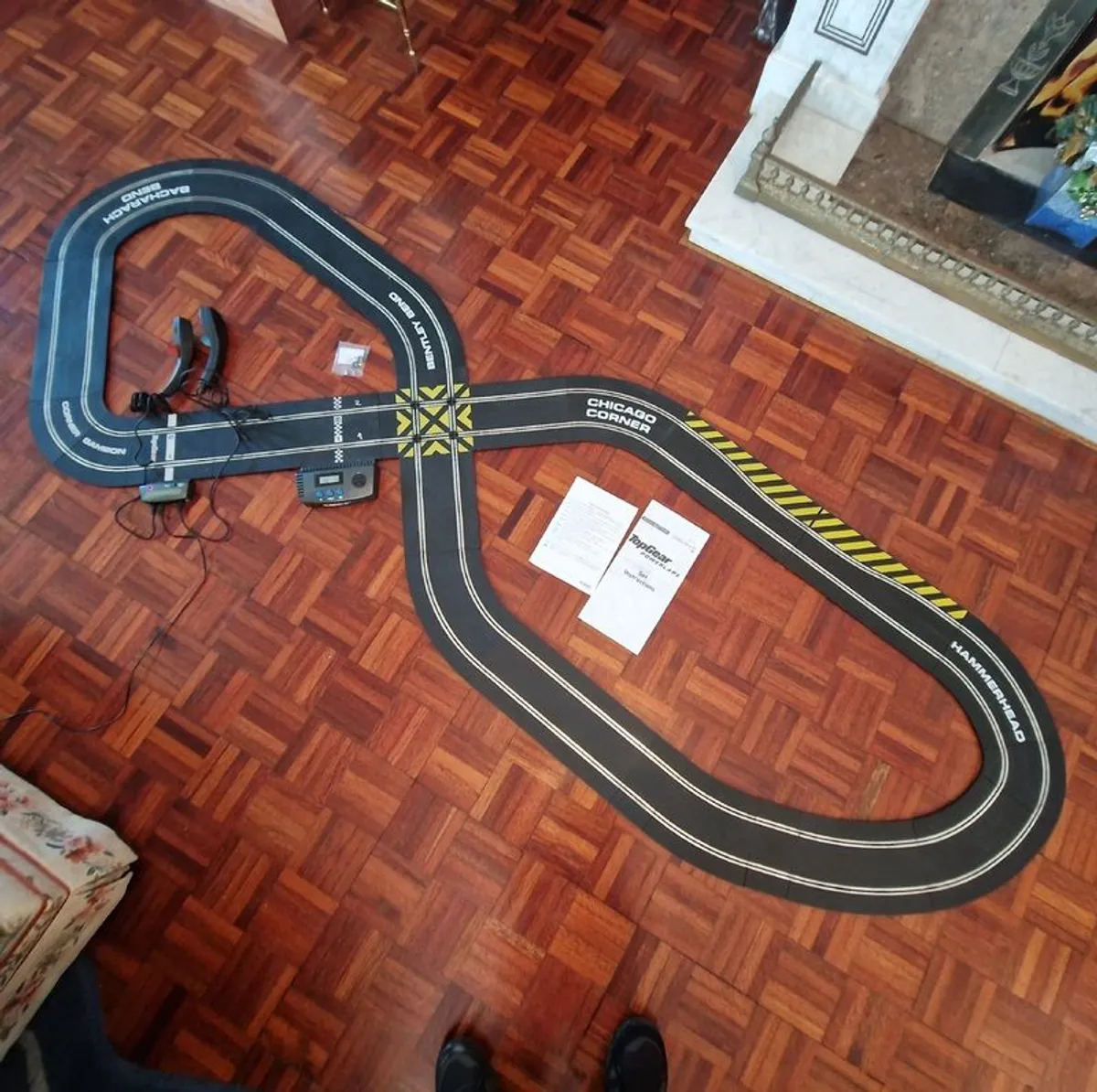 Scalextric C1218T Top Gear Powerlaps Set - Image 2