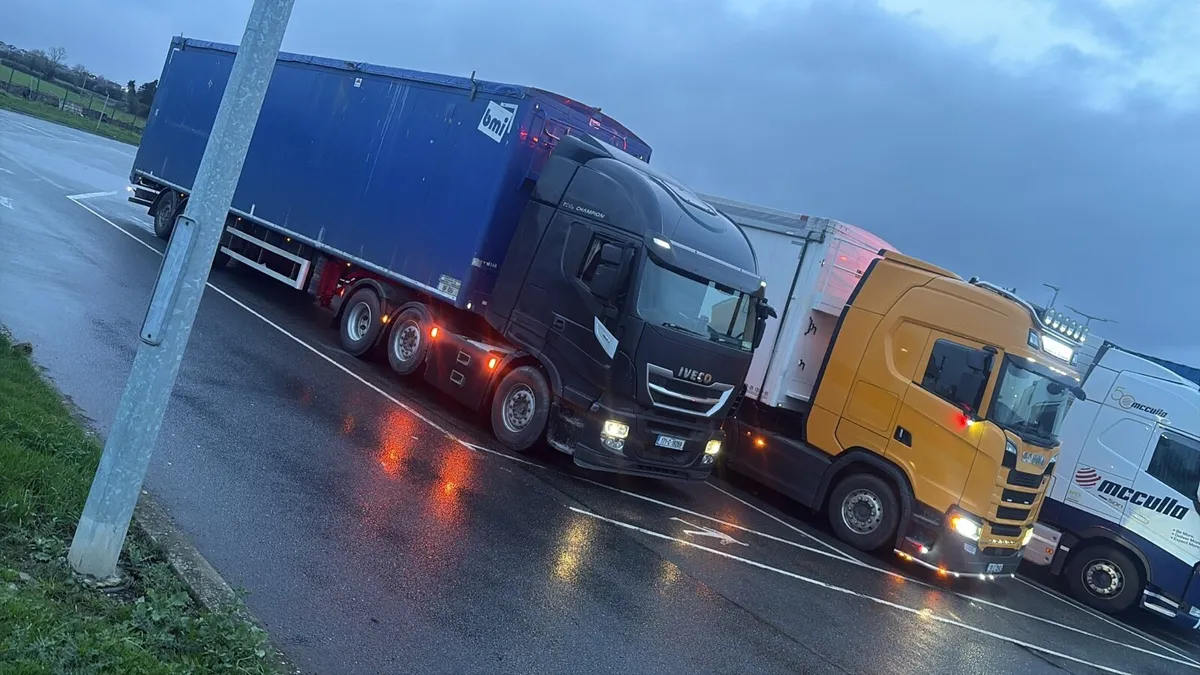 Walking floor available for hire