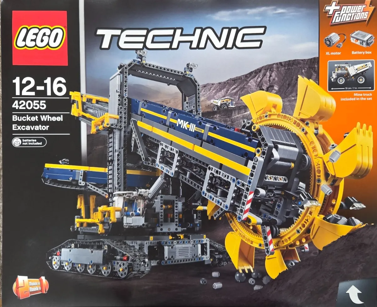 Lego Technic, Millennium Falcon & Creator Expert - Image 2