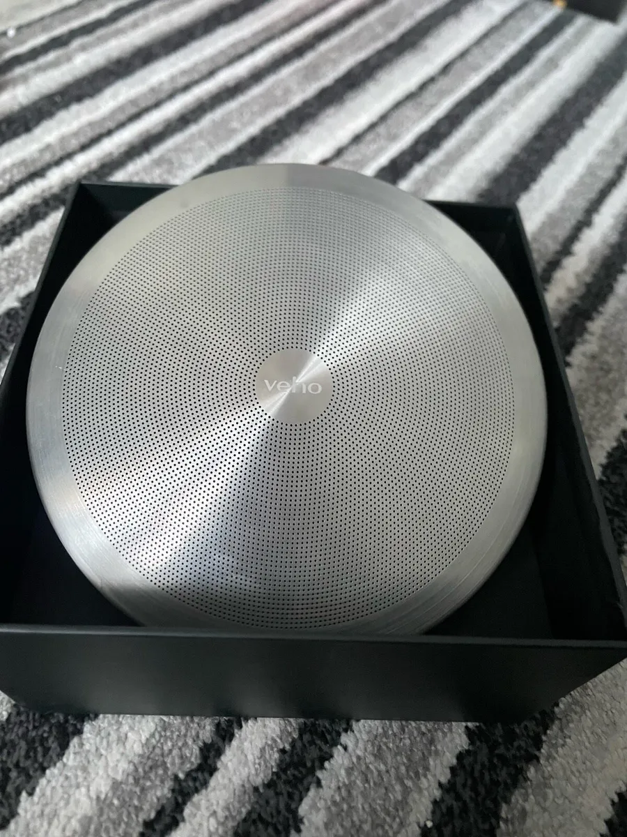NEW Veho Bluetooth Silver Speaker - Image 2
