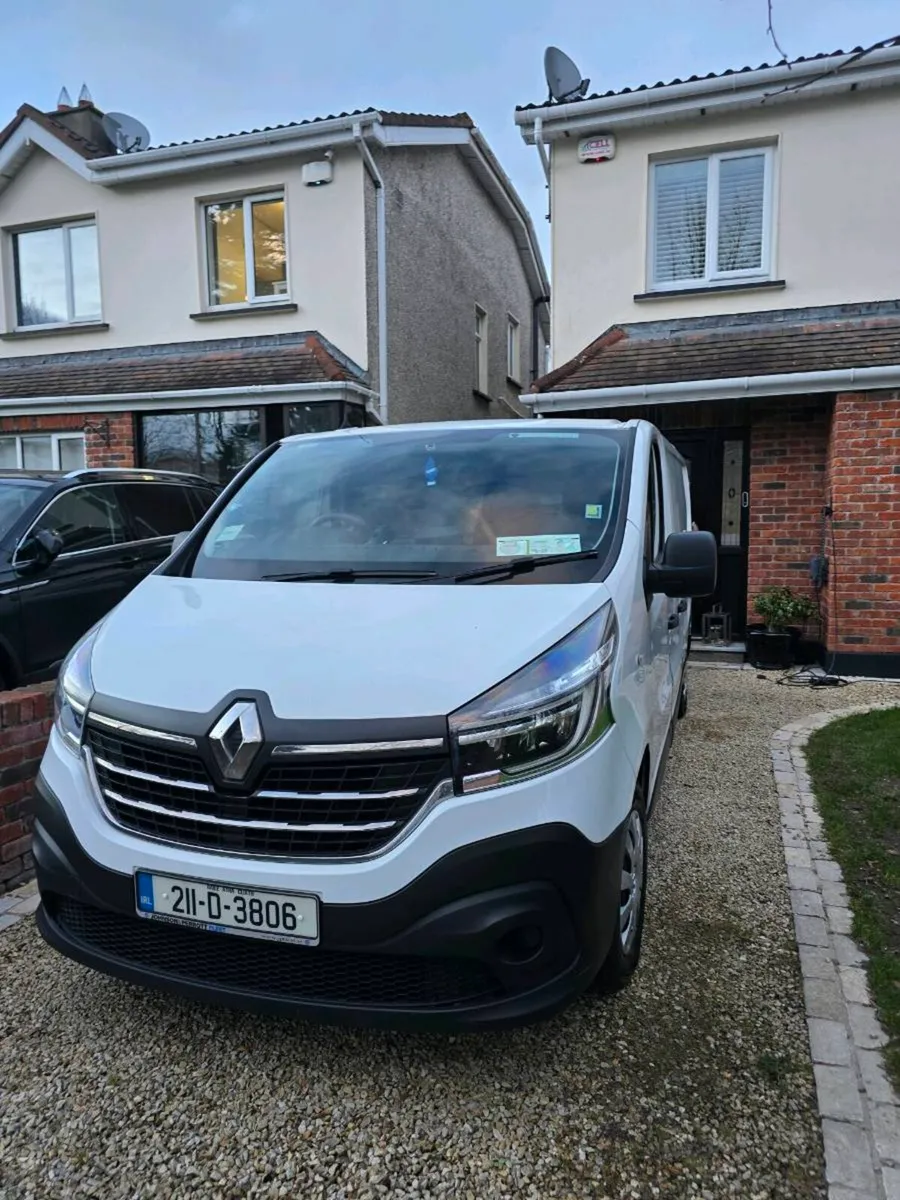 Renault Trafic 2.0 Dci High Spec - Image 3