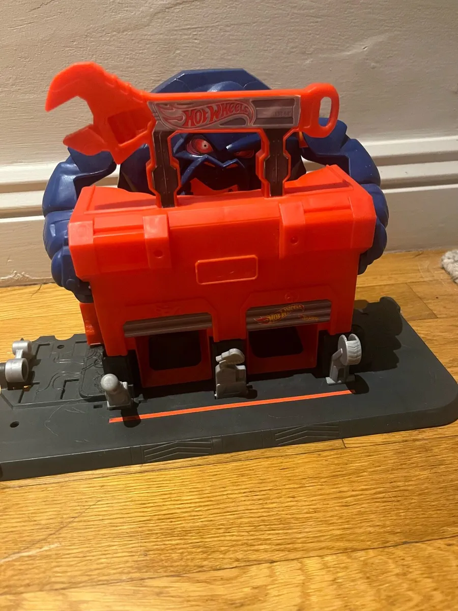 Hot wheels toy - Image 1