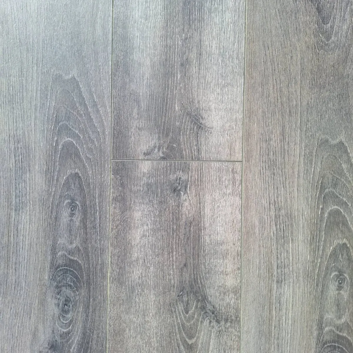 8mm Samsun grey Oak Laminated Flooring supply&fit - Image 3
