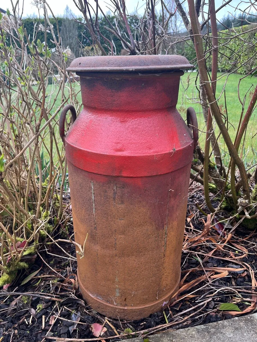 Vintage rustic creamery can with lid - Image 2