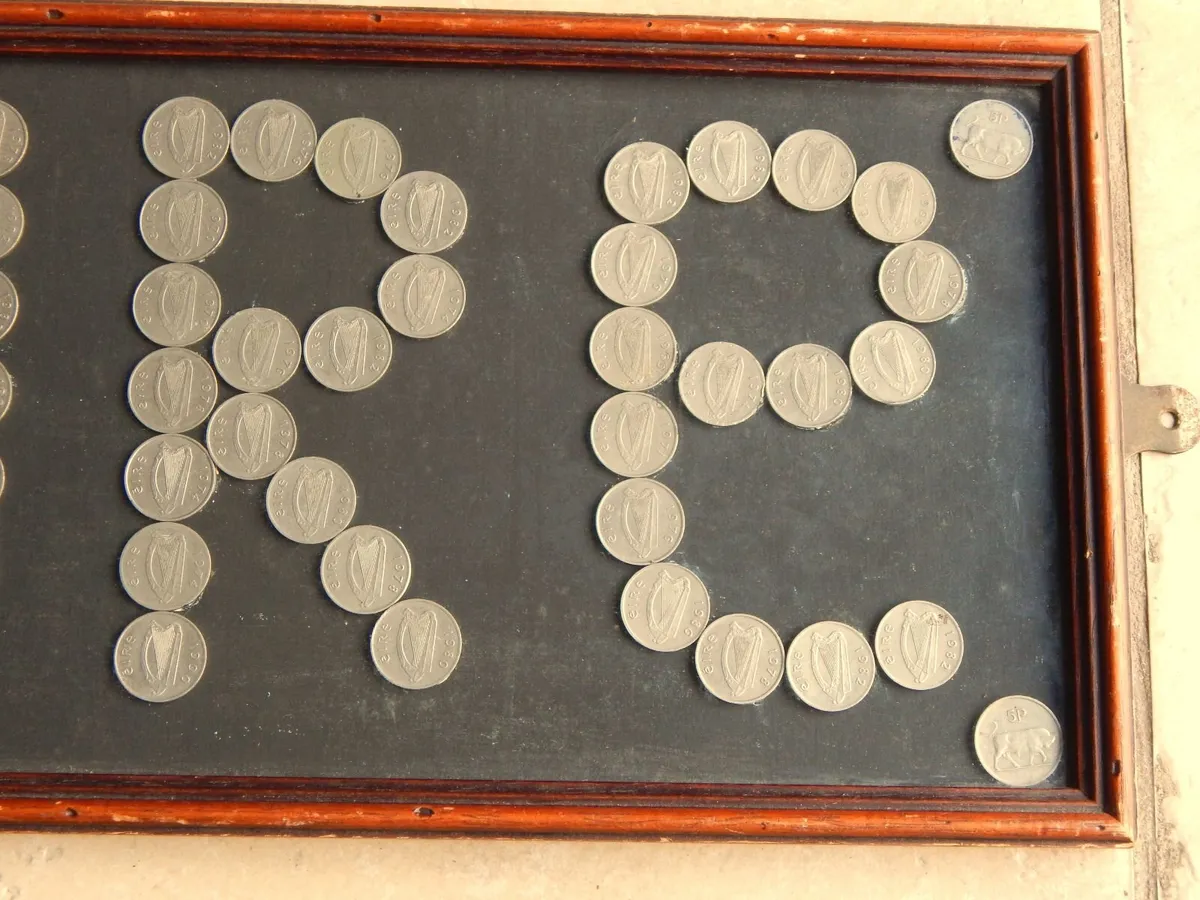 Vintage ‘Eire’ Craft Sign - Image 4