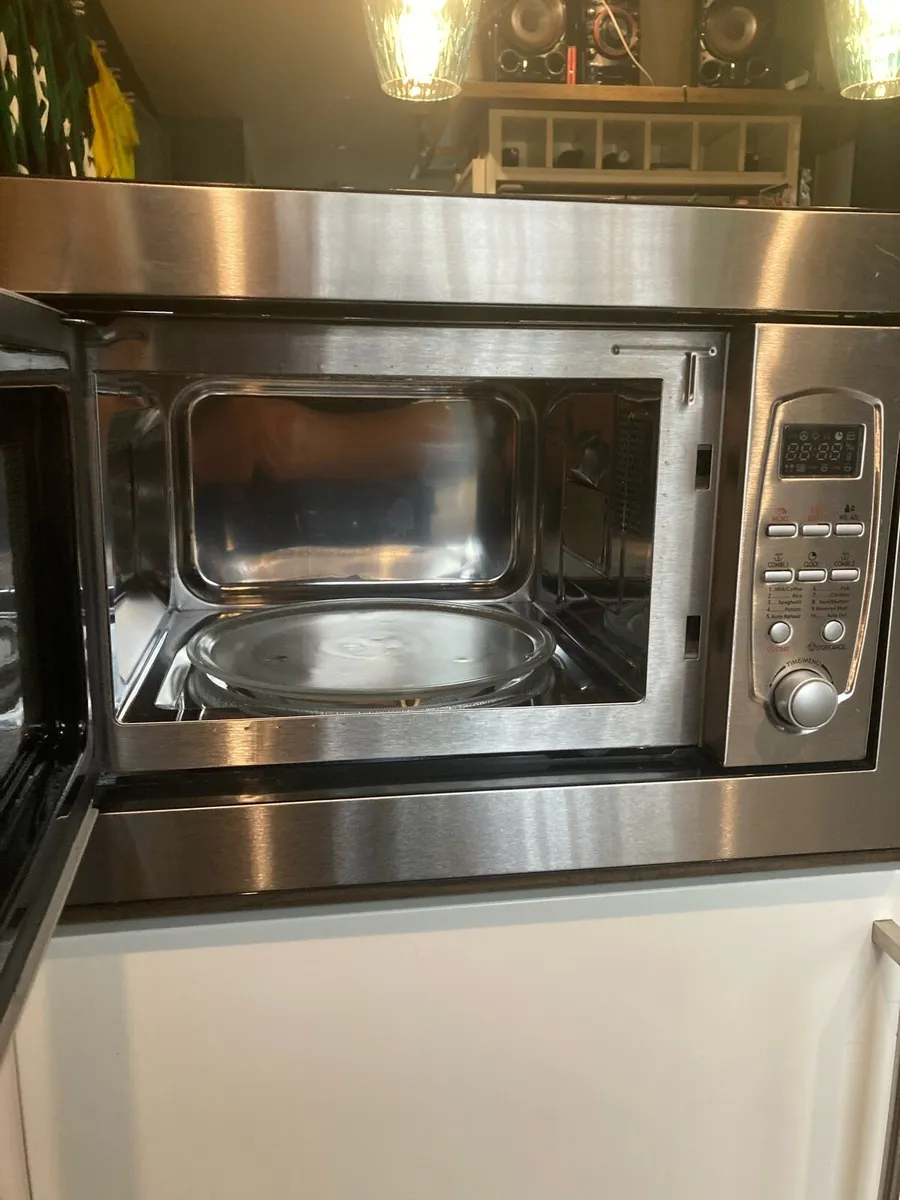 Built in Microwave €35 (bargain) - Image 2