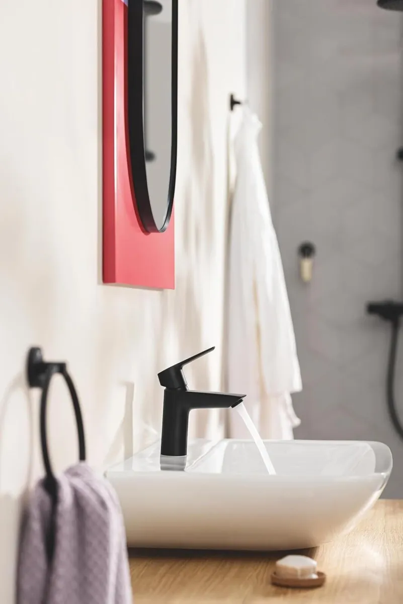 Start - Smooth Body Basin Mixer Tap with Push-Open - Image 2