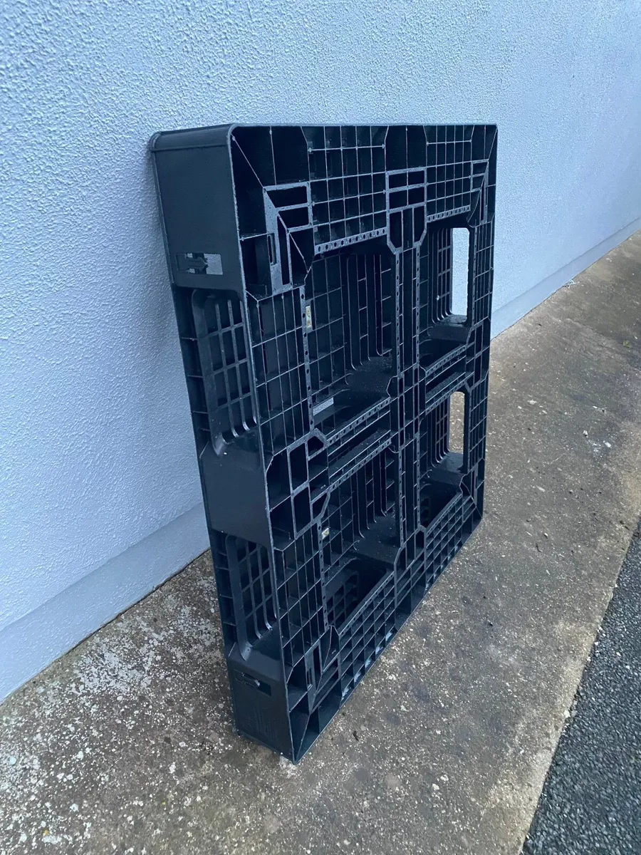 Plastic pallets - Image 2