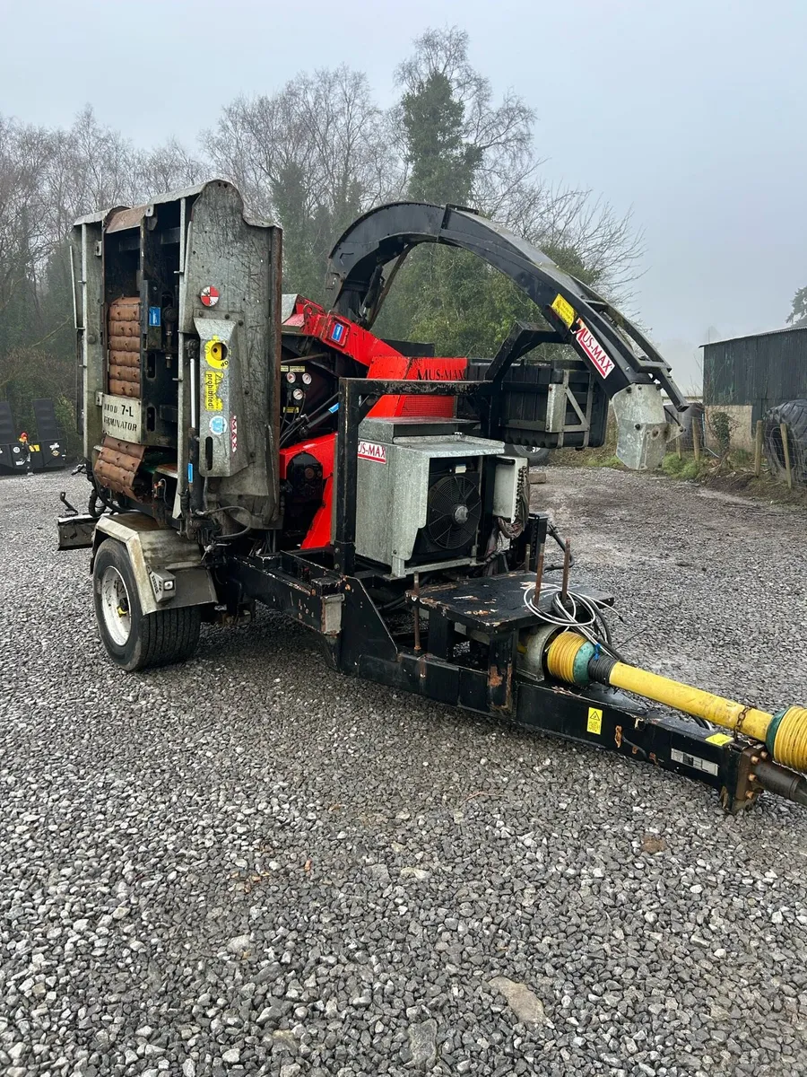 Wood chipper - Image 1