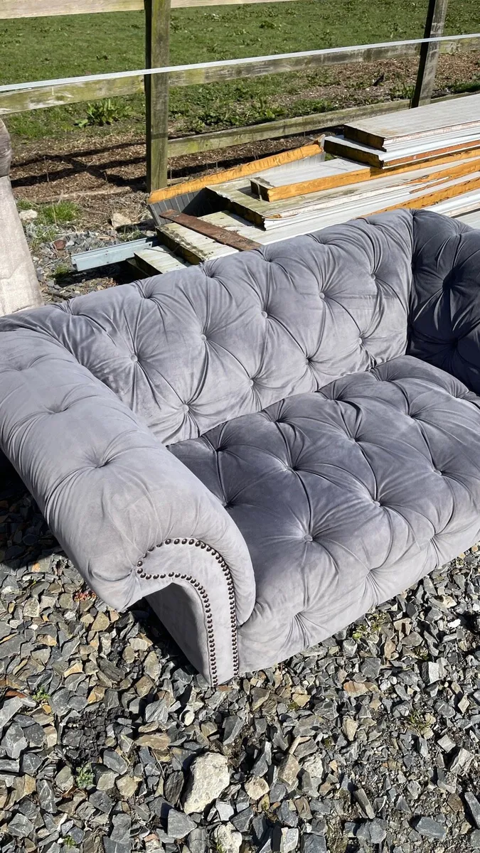 Modern sofa - Image 2