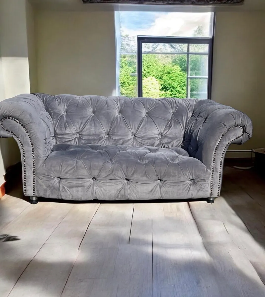 Modern sofa - Image 1