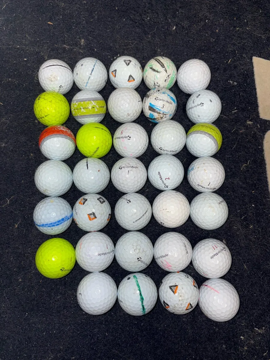 34 Taylormade (Tp5/Tour) Golf Balls
