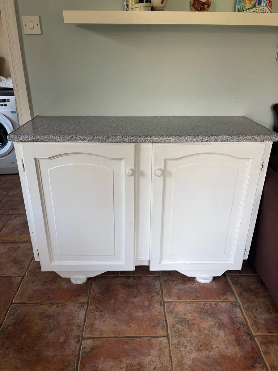 Kitchen dresser - Image 1