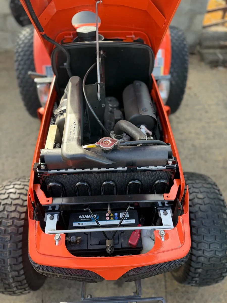 Kubota 2230 & McConnell fingerbar - Image 2