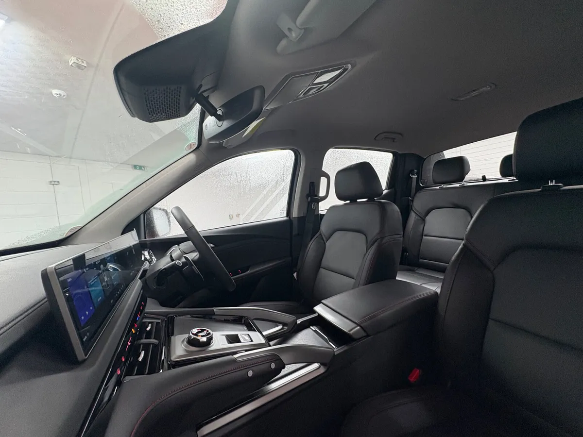 2026 Maxus T60 max crewcab 2.0D  (5 yr warranty) - Image 3