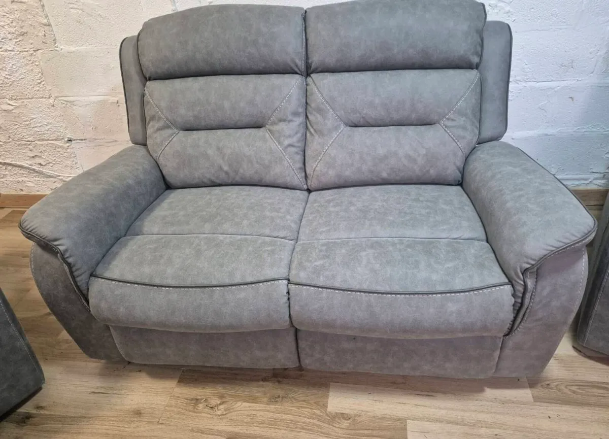 Recliner suite .Dublin Delivery - Image 4