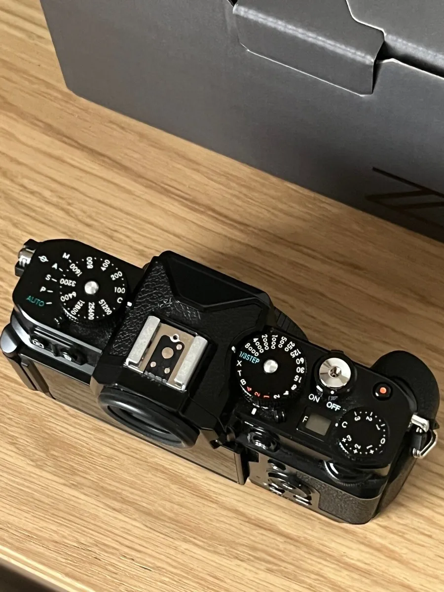 Nikon ZF mint condition low shutter count - Image 3