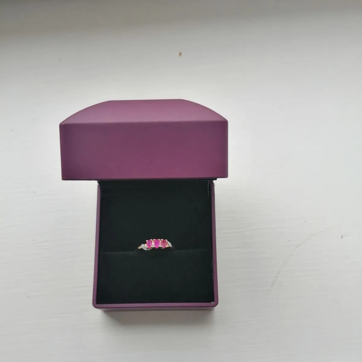 African Ruby trilogy ring Size N - Image 4