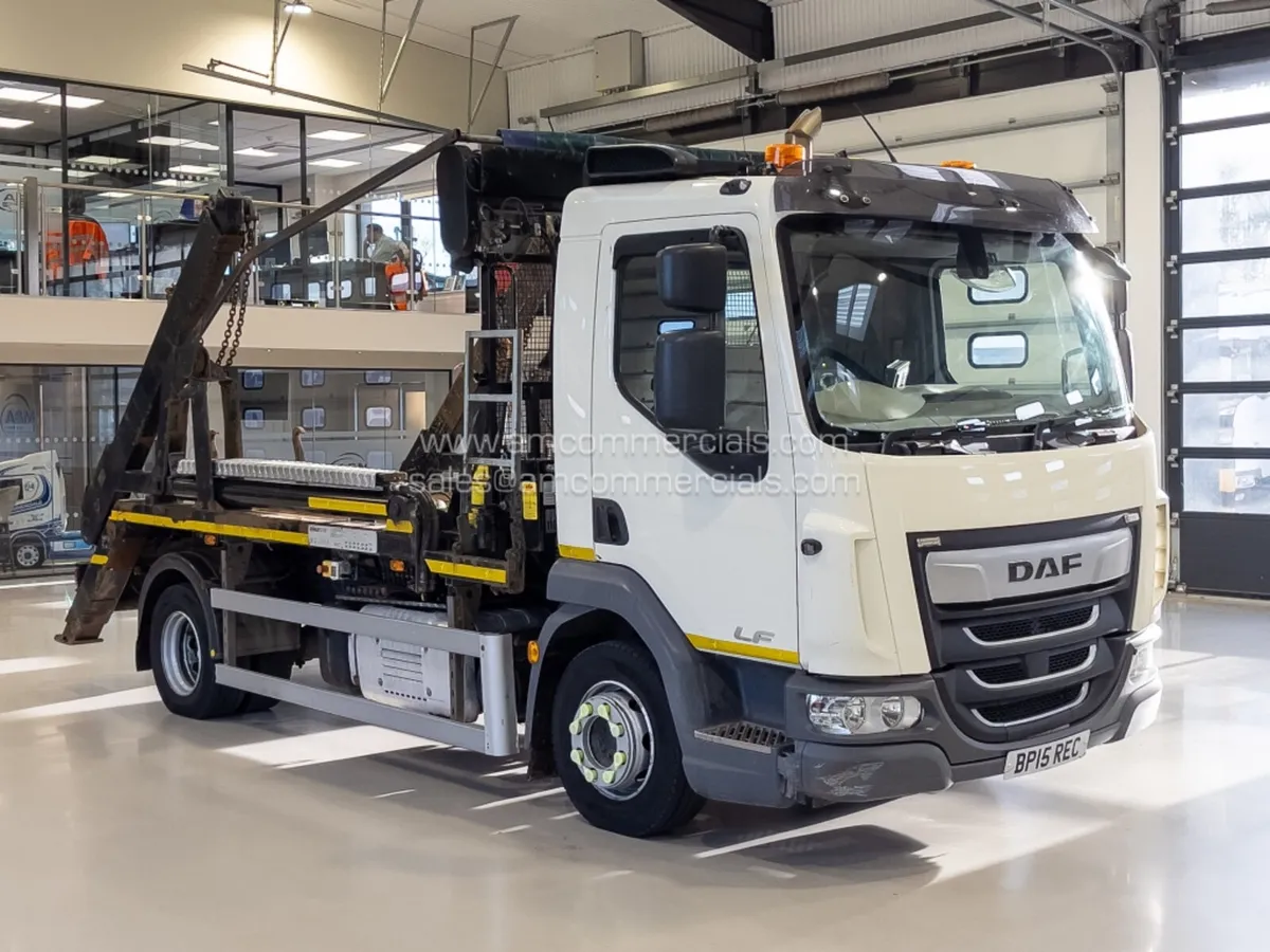 2020 (20) DAF LF 180 4X2 SKIPLOADER - Image 1