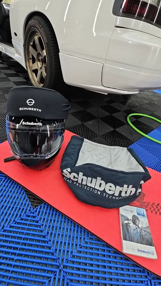 Schuberth C3 Pro Flip Up Helmet - Image 1