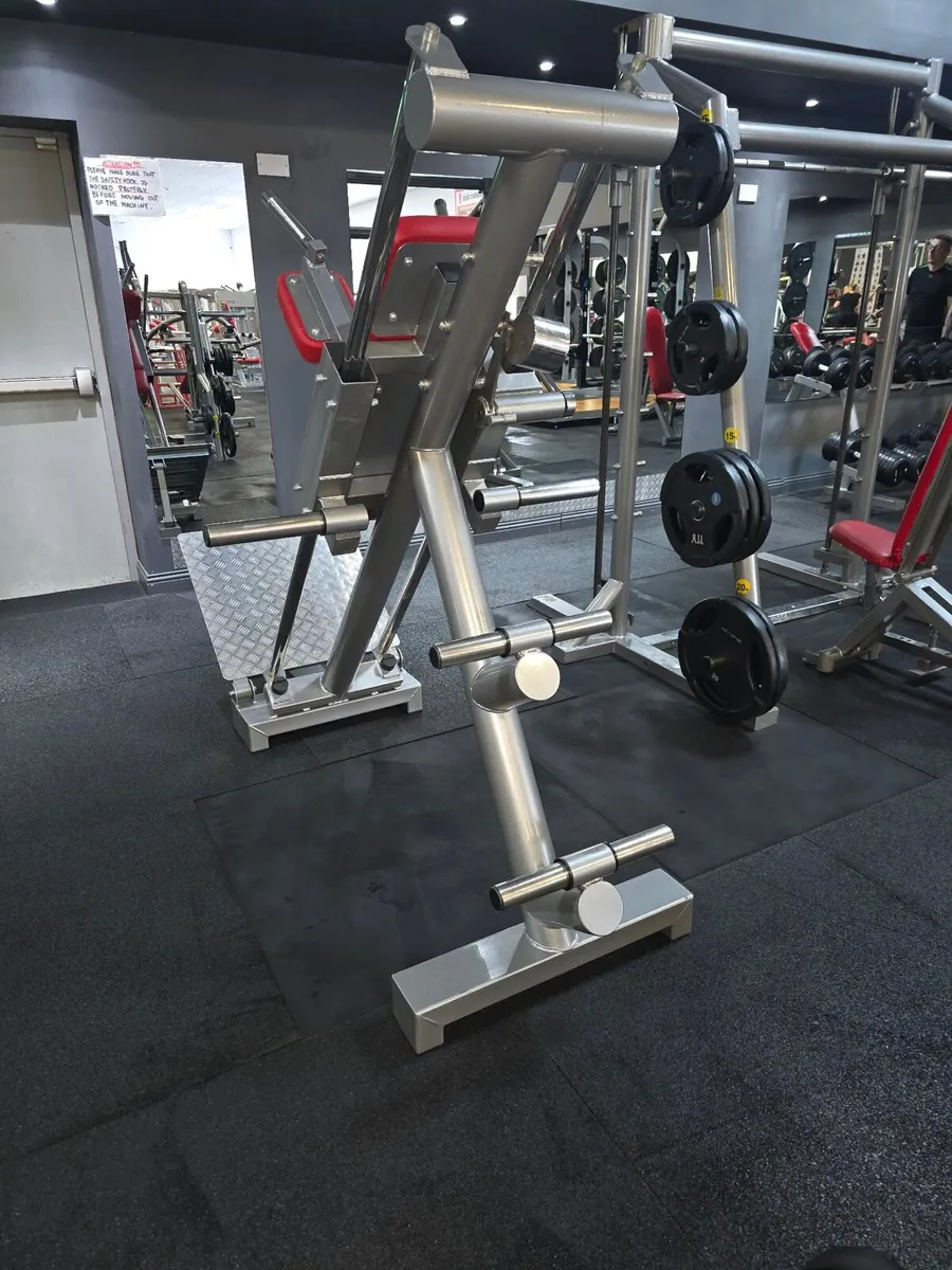 A plate loaded hack squat machine - Image 2