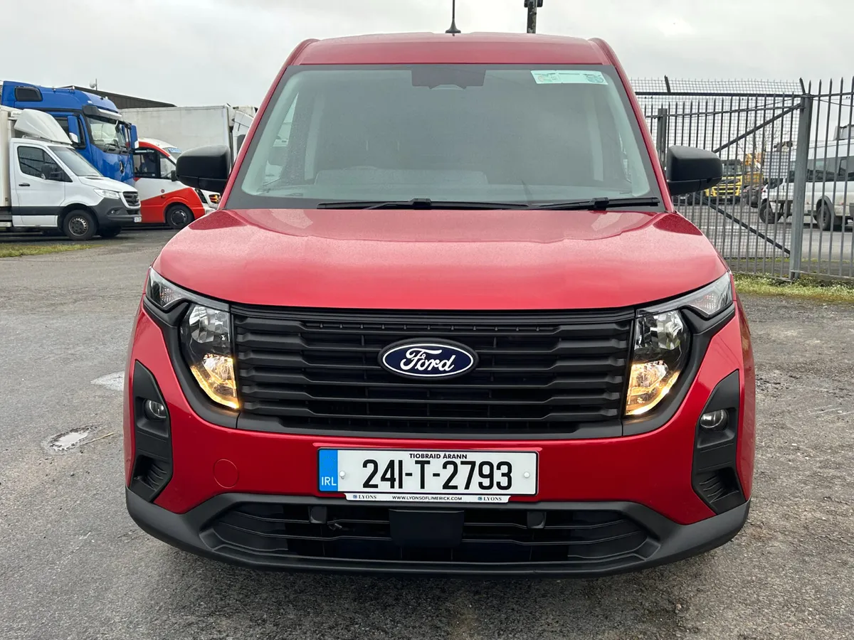 Ford Transit Courier 2024 - Image 3