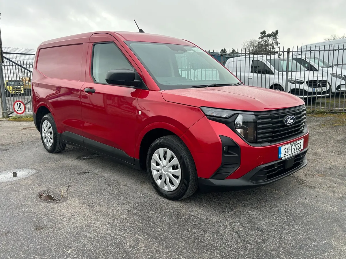 Ford Transit Courier 2024 - Image 1