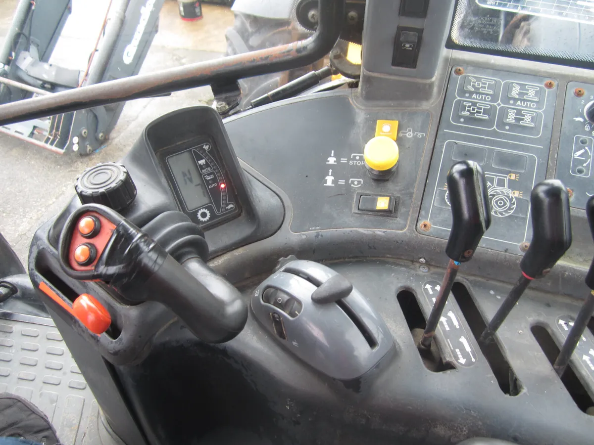 NEWHOLLAND TM165 - Image 4