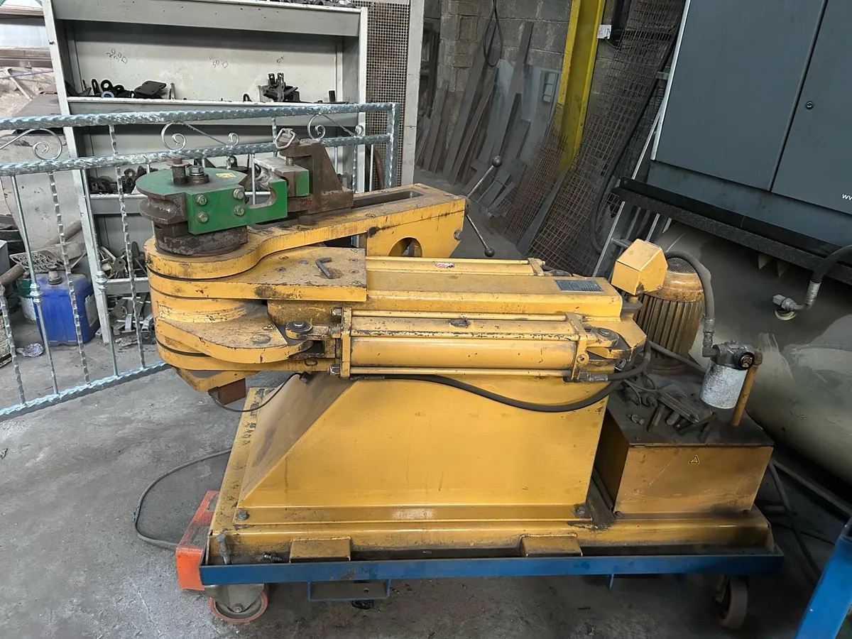 Tube Bender - Image 1