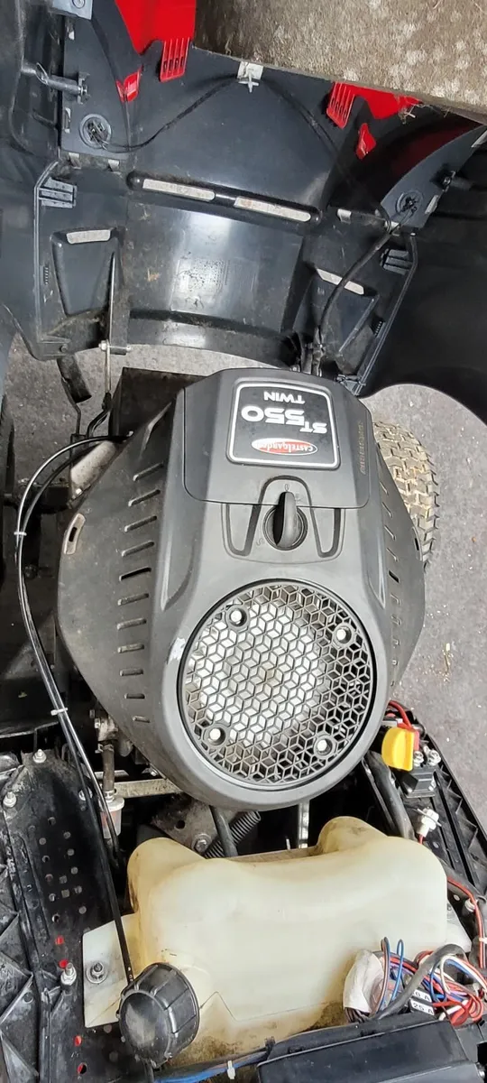 S/H Ride on mowers - Image 3