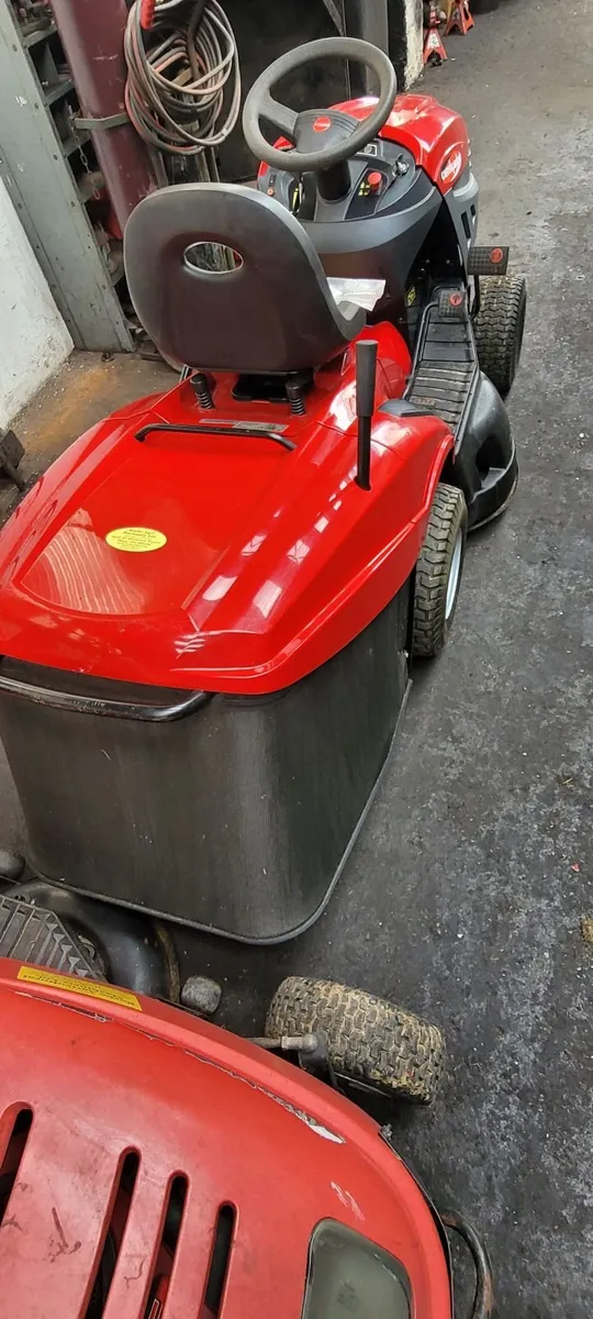 S/H Ride on mowers - Image 4