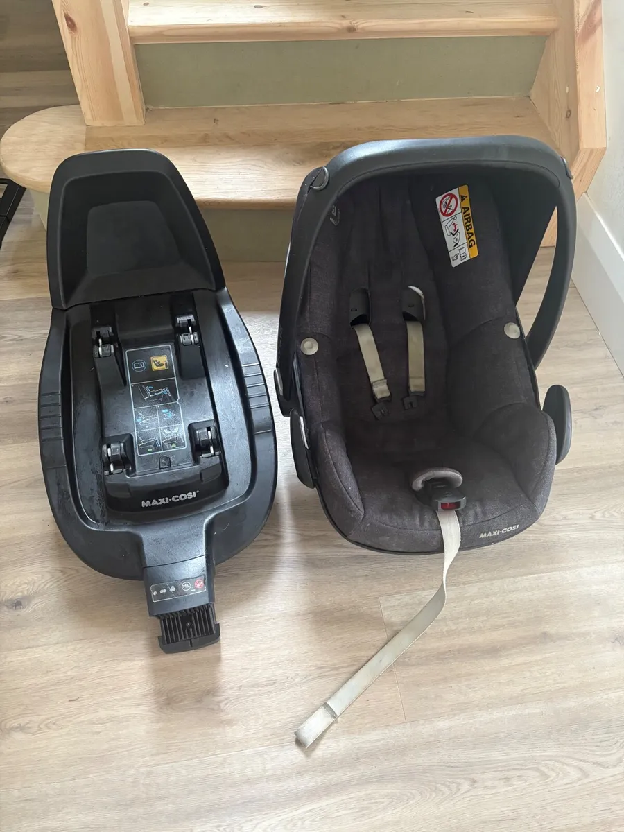Maxi Cosi Car Seat - Image 2