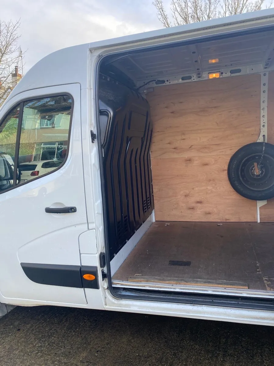 Renault Master 2023 - Image 4