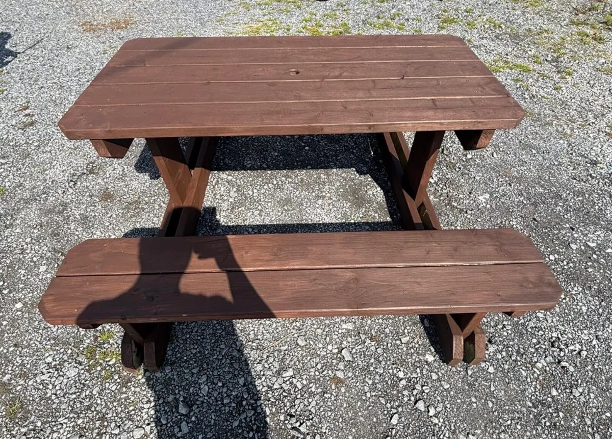 Wooden picnic tables - Image 2