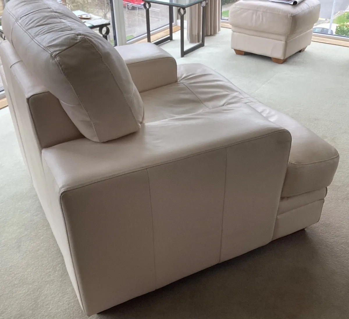 DFS Armchair. - Image 2