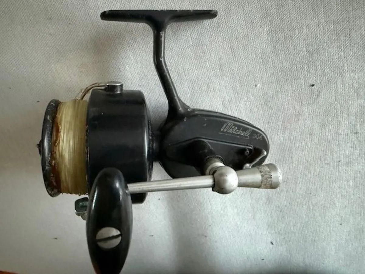 Fishing Reel - Image 3