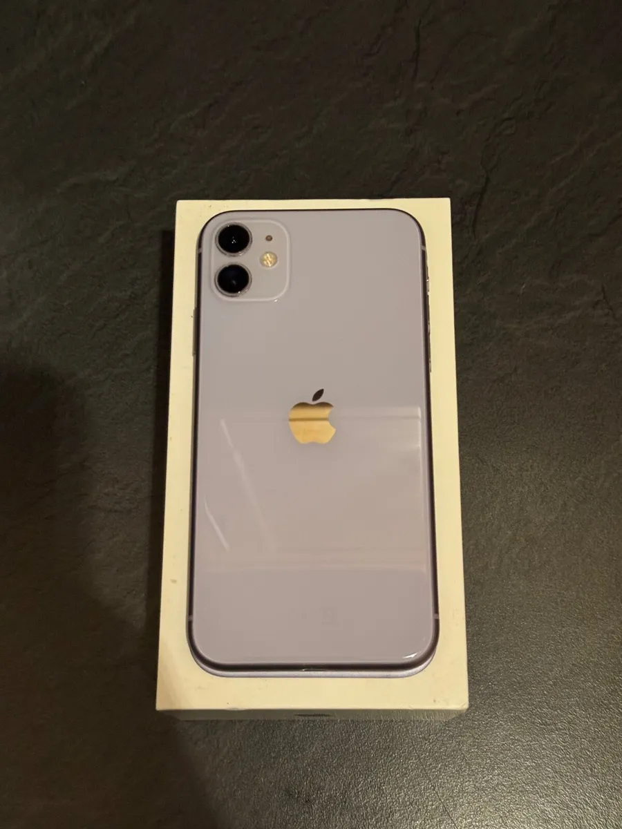 iPhone 11 - Image 1