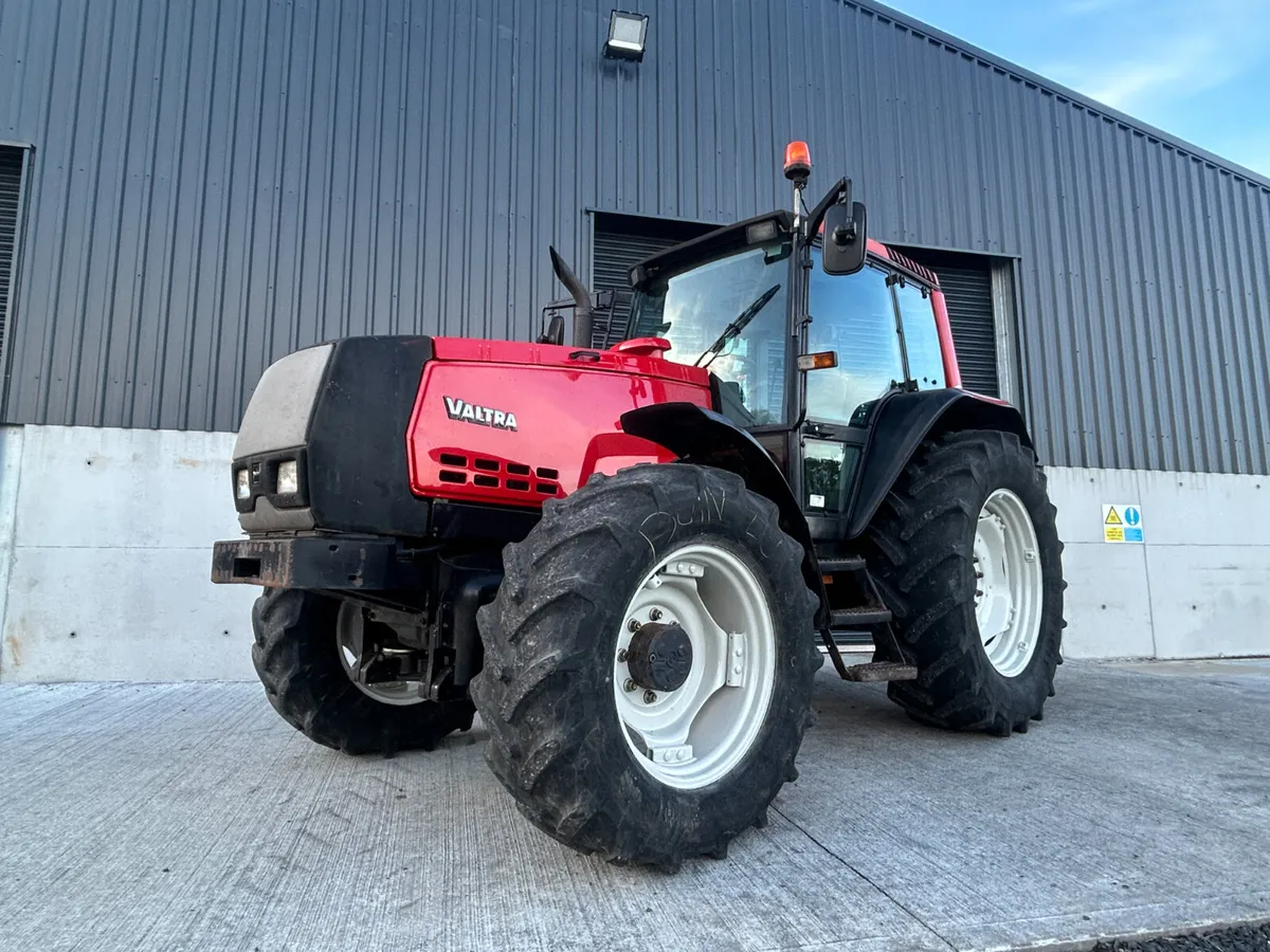 Valtra 8050 Hitech - Image 1