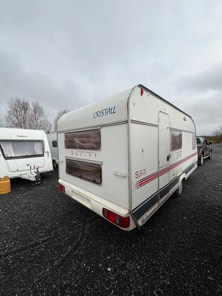 RARE 6 Berth Fixed Bed + Bunkbed Caravan - Image 2