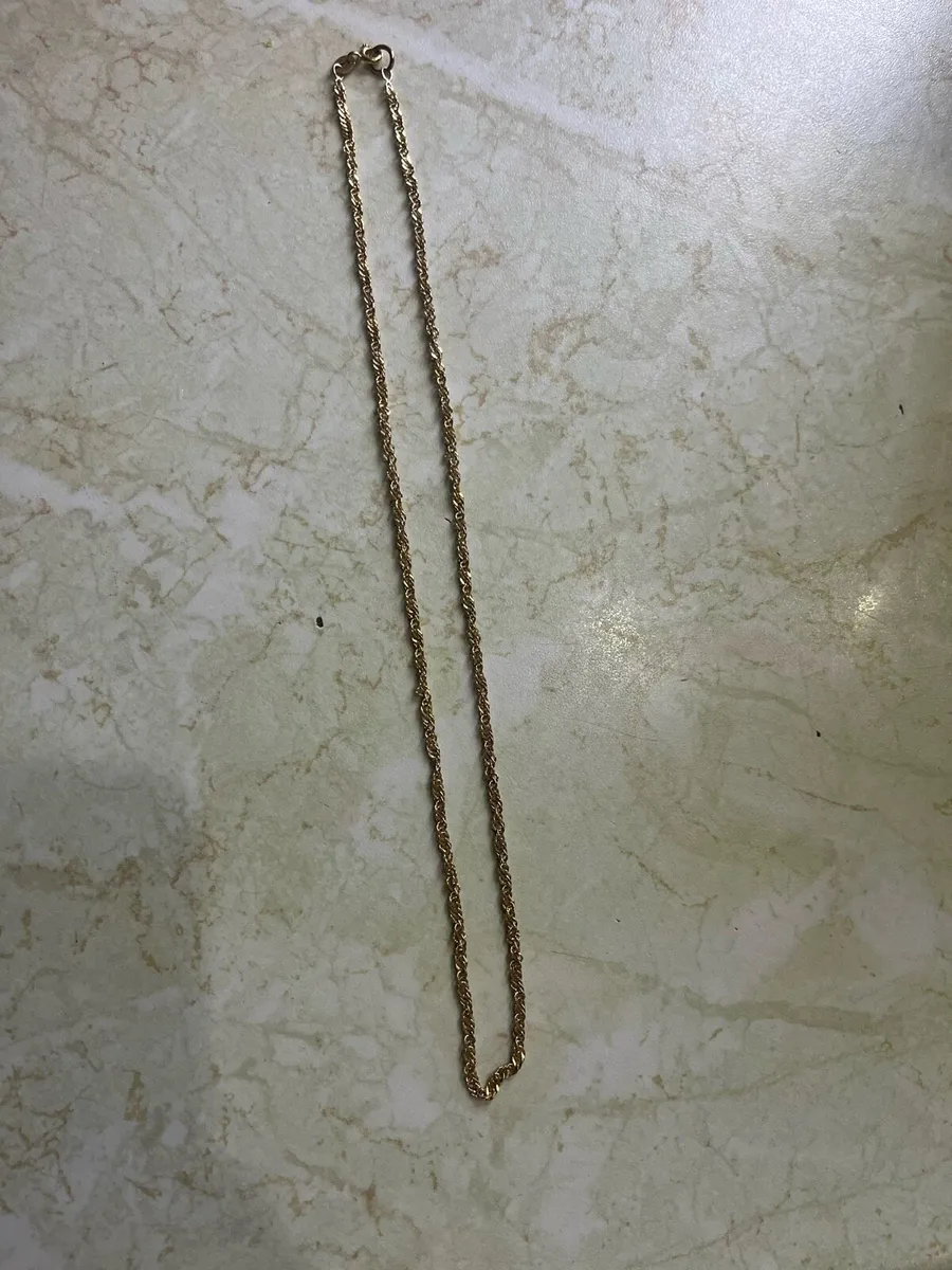 Gold plated entwined chain 18inches - Image 1