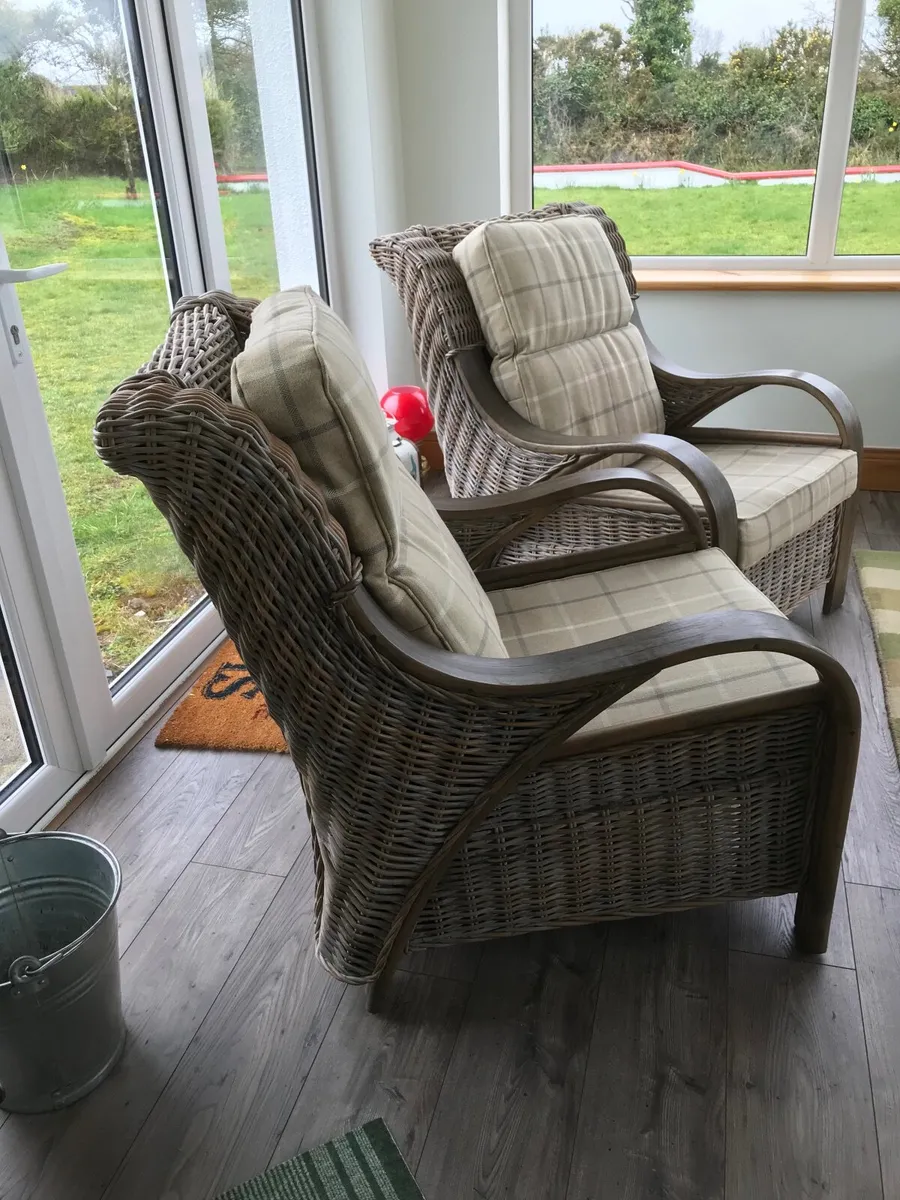 3 price suite - Image 1