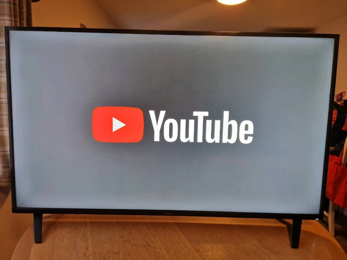 SMART LED TV. SHARP. 50" - Image 1