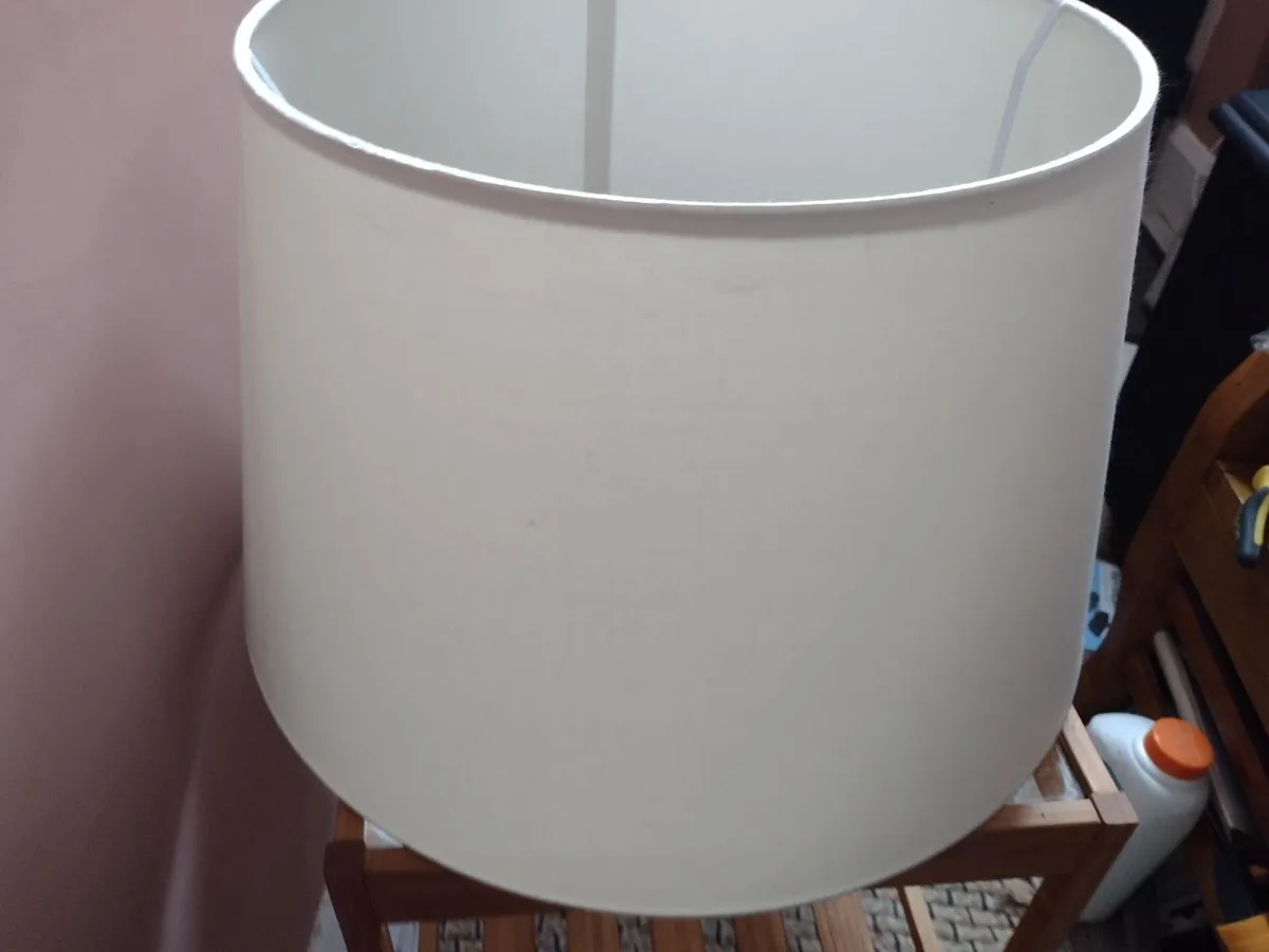 Ex large beige lamp shade; base 45cm - Image 1