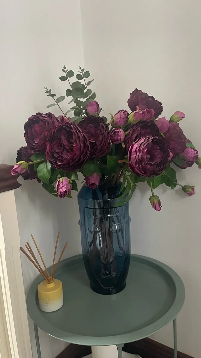Blue Glass vase and flower stems - Image 1