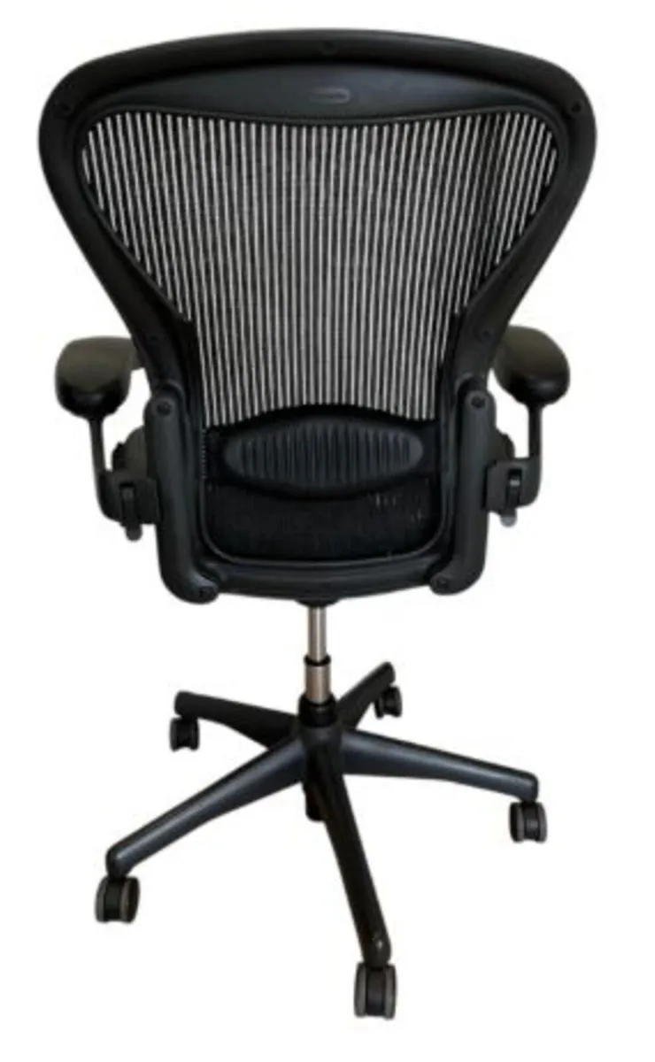 Herman Miller Aeron – Size B (Fully Refurbished) - Image 2