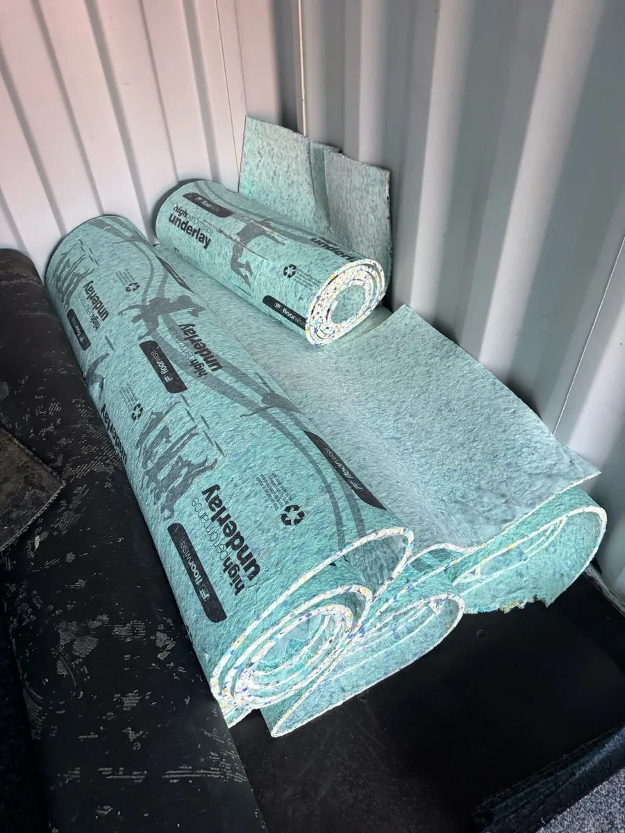 Carpet tiles and heavy duty rugs - Image 4